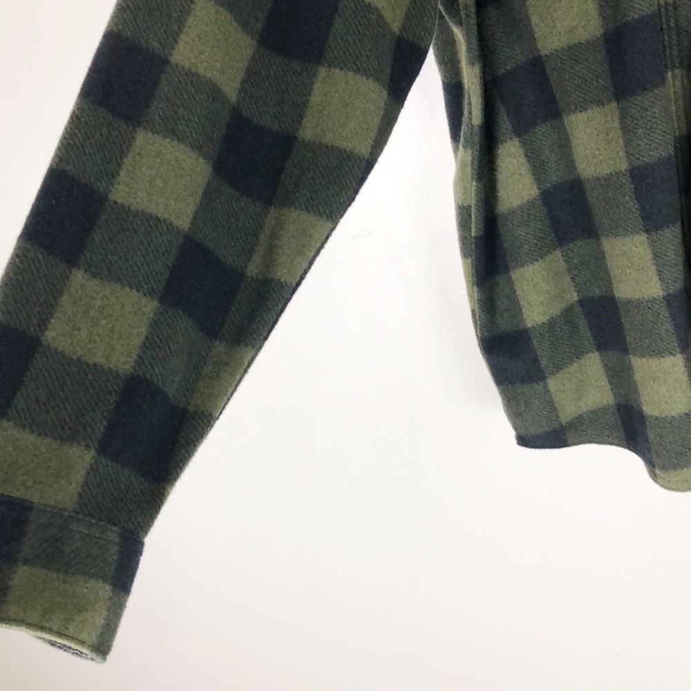 Wrangler Men's Dark Green Plaid Fleece Shacket - Picture 5 of 8